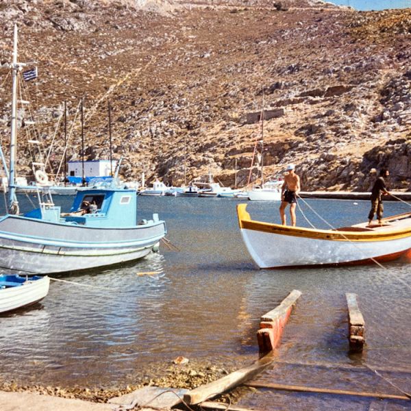 Αρχείο Μικέ και Γιώργου Καστρινού διαμέσου του Δικτύου Αρχιπέλαγος