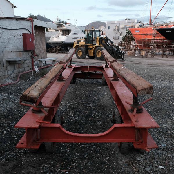 f5317927-676e-494a-a592-841c4f4dbd73